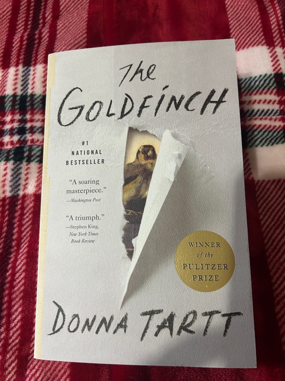 The Goldfinch by Donna Tartt - White Cover with Gold Seal